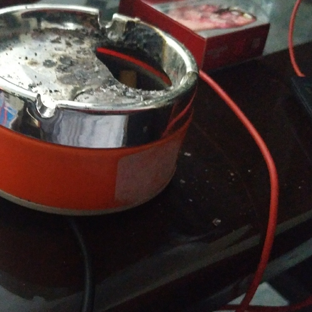 Ashtray - Picture 3 of 8